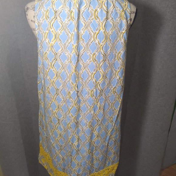 Crown and ivy sleeveless dress petite medium - Picture 2 of 4